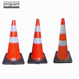 BLACK BASE REFLEXIABLE PVC CONE WITH HANDLE